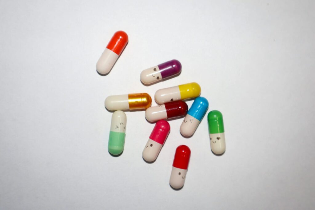Sertralina emagrece ou engorda? Essa é uma dúvida comum para quem vai iniciar o tratamento com este antidepressivo.