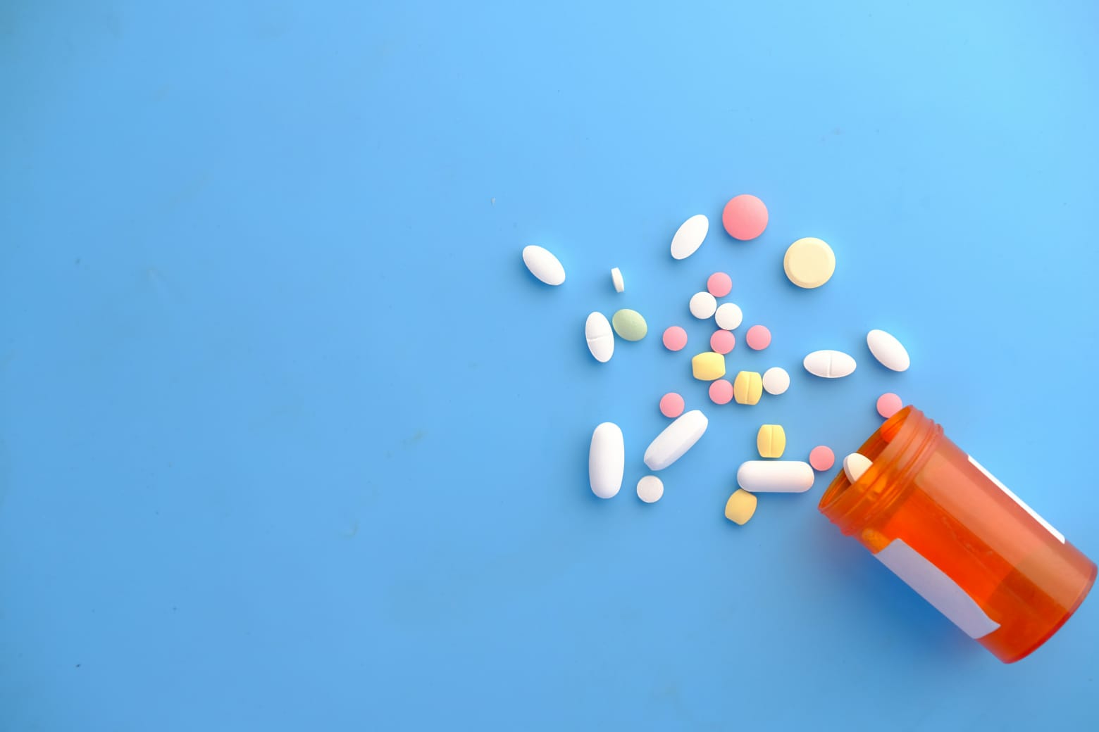 Medicamentos para reposição de hormônios tireoidianos, usados no tratamento de hipotireoidismo e outras condições da tireoide.